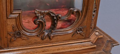 Vitrine Liégeoise deux-corps en Noyer, Style Rocaille, Belgique – Fin XIXe