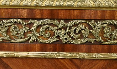 Meuble d’appui en Acajou, époque Napoléon III – 2ème partie XIXe