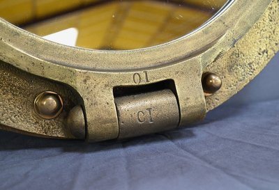 Miroir Hublot de Navire en Laiton – Début XXe