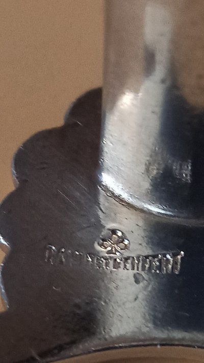 12 silver metal knife holders