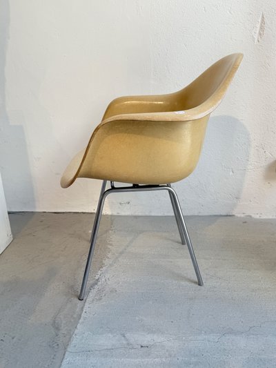 Charles & Ray Eames  Paire de fauteuils vintage modèle Dax