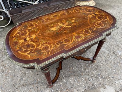 Louis XVI style pedestal table / center table, Napoleon III period in marquetry