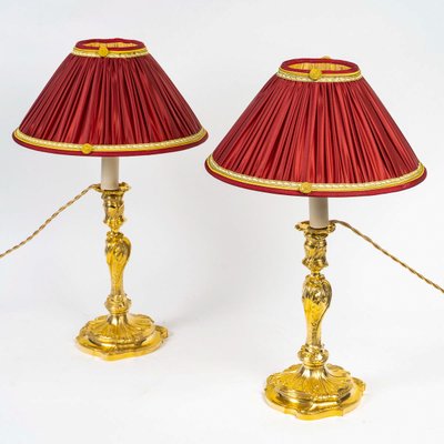 Paire de Flambeaux Rocaille Montée en Lampes en Bronze Ciselé et Doré Style Louis XV vers 1850