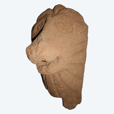 Important fragment de sculpture en pierre d'Egypte ancienne.