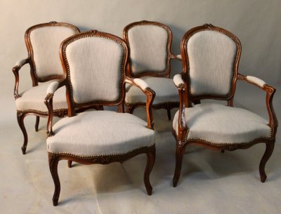 Ensemble de 4 fauteuils Cabriolet Louis XV