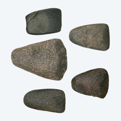 Lot of five Neolithic axes from the Sahara.