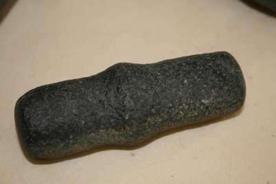Lot de quatre pilons d'époque néolithique, Sahara.