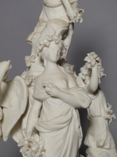Allegorical group in biscuit - Paris, circa 1800