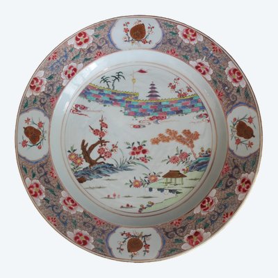 Large dish at the Great Wall of China