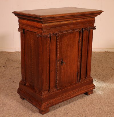 tabernacle en chêne d'époque renaissance
