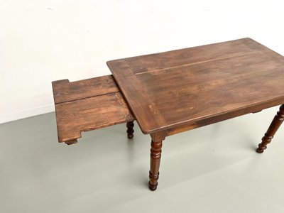 Petite table ancienne en noyer, 1890