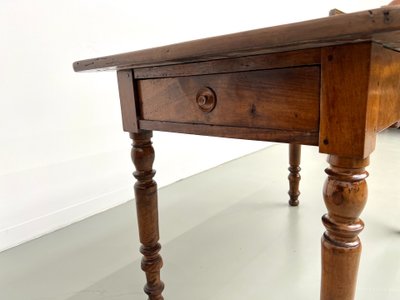 Petite table ancienne en noyer, 1890
