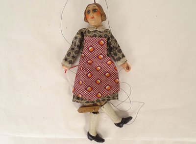 Ensemble 14 marionnettes tchèques à tringles Diable Roi Reine Magicien XIXè