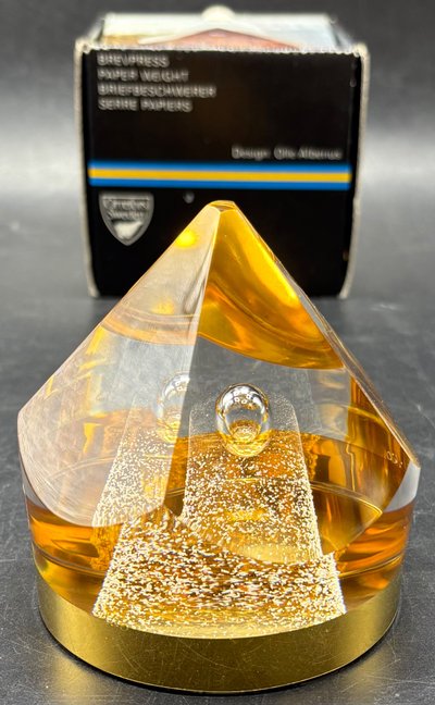 PAPERWEIGHT BALL