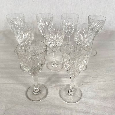 Saint-Louis, Chantilly model. Set of nine wine glasses. H 15 cm