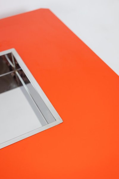 Willy Rizzo. Lacquered coffee table forming a bar. 1970s. LS64841359O
