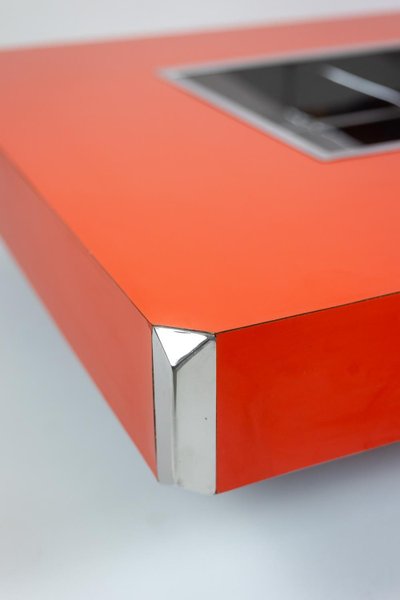 Willy Rizzo. Lacquered coffee table forming a bar. 1970s. LS64841359O