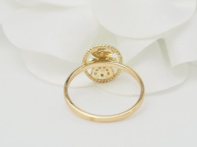 Bague ajourée en or jaune et diamants 