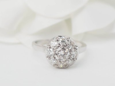 Antiker Ring aus Platin und Diamanten