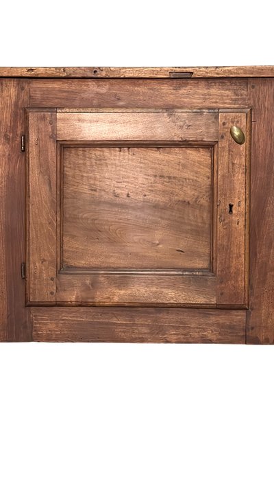 Mobiletto in noce 1800