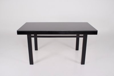 Table Brutaliste Noire à Allonge