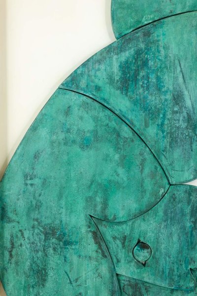 “The Twins”, bas-relief framed in oak wood and patinated copper.LS64863009P
