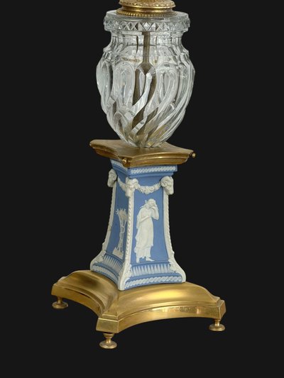 PAIR OF 19TH CENTURY TWO-TONE WEDGWOOD PORCELAIN AND CRYSTAL CANDLESTICKS