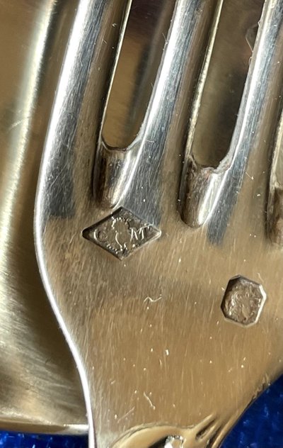 Children's cutlery/desserts.