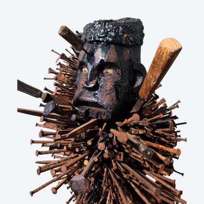 Grand fetiche à clous N'kissi statue Bakongo Kongo Congo RdC