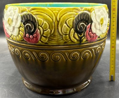 Cache Pot