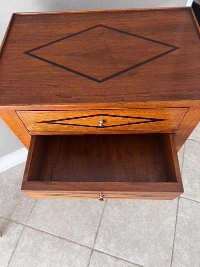 Petit meuble d'appoint