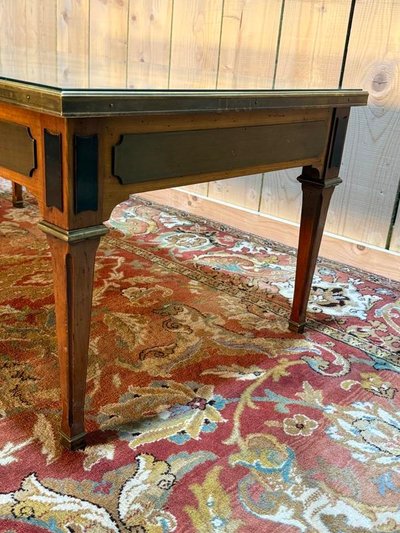 Louis XVI style coffee table in marble and cherry