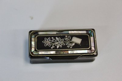 Tabatière en corne et incrustation fin XIX