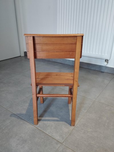 Sedia antica per bambini - periodo vintage