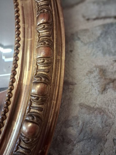Specchiera ovale con putti XIX secolo 124 x 81