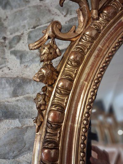 Specchiera ovale con putti XIX secolo 124 x 81