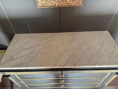Napoleon III Kommode aus dem Ende des 19. Jahrhunderts, reiche Patina in Schwarz und Gold