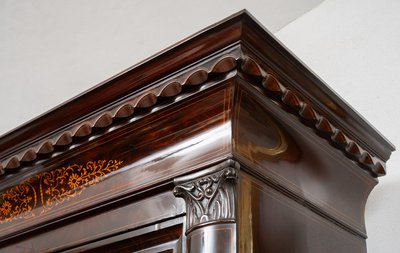 Armoire Smith napolitaine ancienne du début du 19ème siècle.