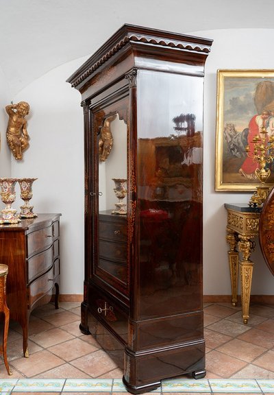 Armoire Smith napolitaine ancienne du début du 19ème siècle.