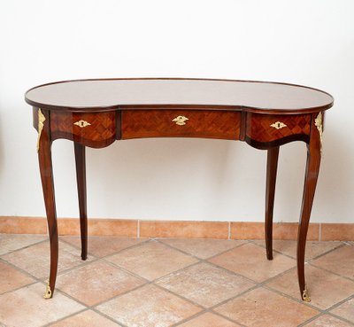 Bureau ancien restauré, France, XIXe siècle.