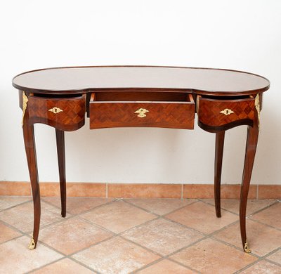 Bureau ancien restauré, France, XIXe siècle.