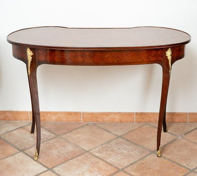 Bureau ancien restauré, France, XIXe siècle.