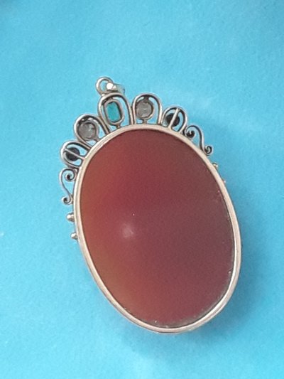 Camée ancien en pendentif.