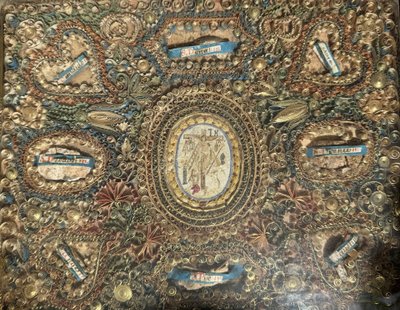 Paperolles Reliquary with eight Martyrs including Saint Irénée - 18th century