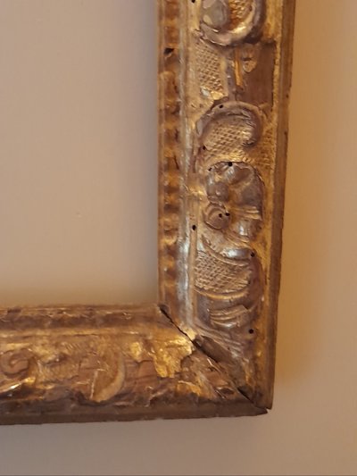 Cadre ancien  bois doré époque LXIV à  la Bérain
