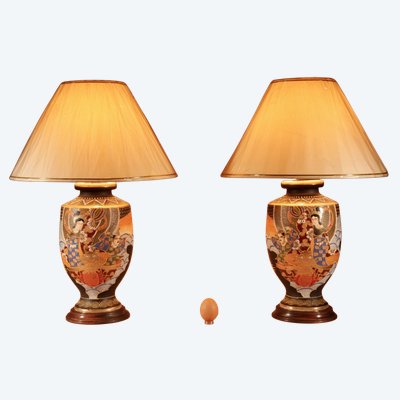 Impressionnante paire de lampes de table Satsuma japonaises authentiques, de grande taille et très d