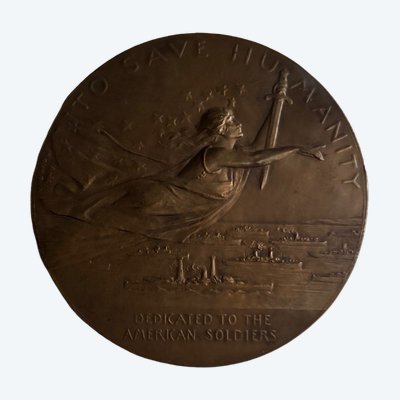 Matrice pour médaille en métal par Anie Mouroux To Save Humanity