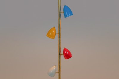 Röhrenförmige Hängeleuchte aus patiniertem und lackiertem Messing. Contemporain.LS6534711Z