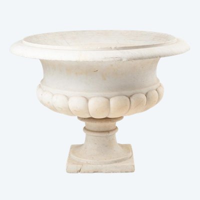 Vase Médicis à panse gaudronnée et col évasé en marbre. Circa 1880.LS6458208P