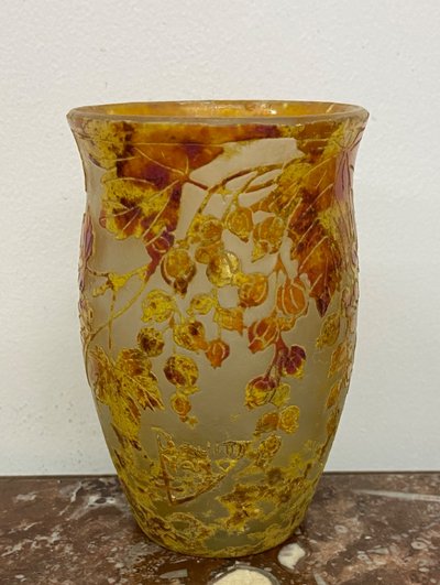 Daum Nancy vase with rose hip Art Nouveau